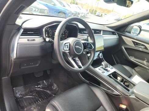 Used 2025 Jaguar F-PACE R-Dynamic S image 25