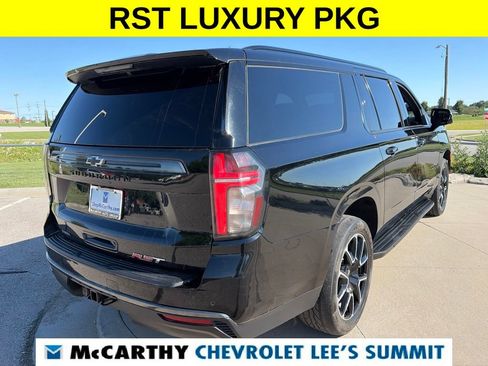 Used 2022 Chevrolet Suburban RST w/ Luxury Package AWD/4WD image 14