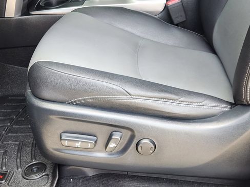 Used 2014 Toyota 4Runner SR5 Premium RWD image 22