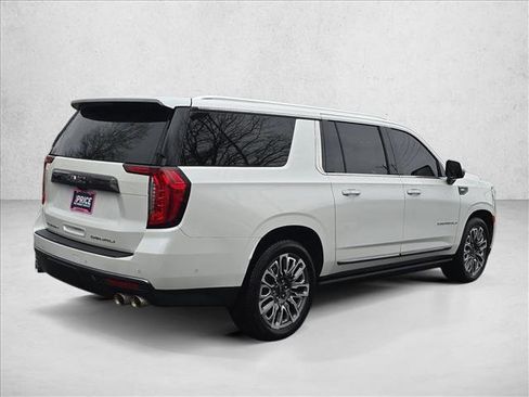 Used 2023 GMC Yukon XL Denali Ultimate image 5
