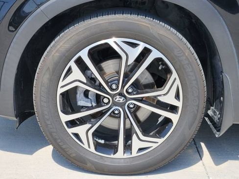 Used 2020 Hyundai Santa Fe SEL FWD image 7