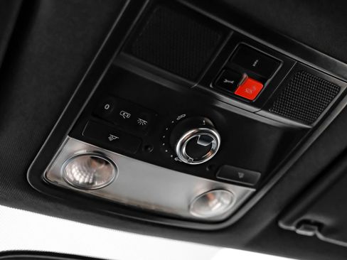 Used 2014 Volkswagen Beetle GSR image 32