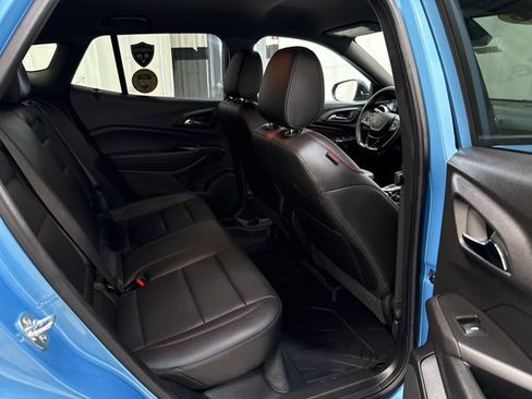 Used 2025 Chevrolet Trax RS w/ Driver Confidence Package image 27