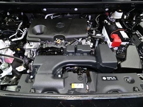 Used 2024 Toyota RAV4 XLE image 17