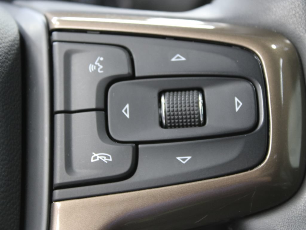 Used 2023 Chevrolet Silverado 3500 High Country w/ Technology Package AWD/4WD image 70