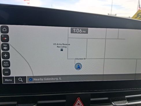 Used 2024 Hyundai Elantra SEL image 26