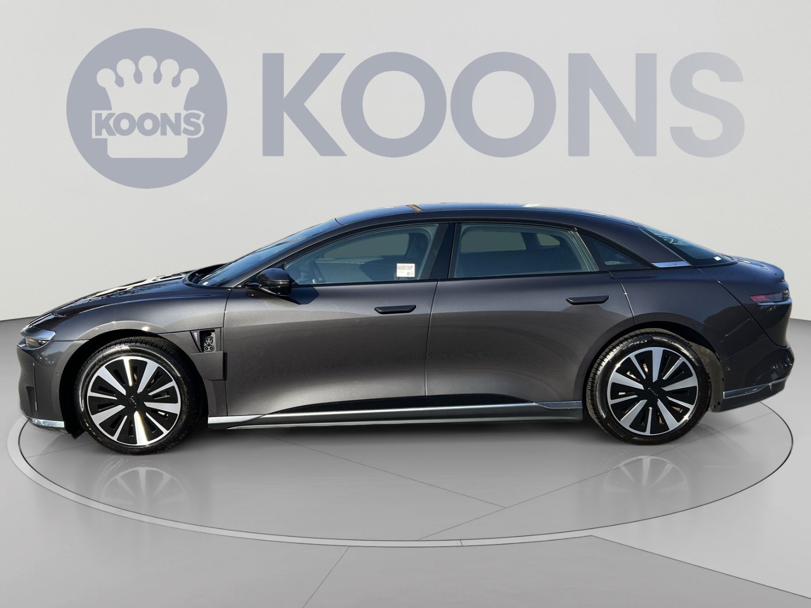 Used 2025 Lucid Air Touring AWD/4WD image 2