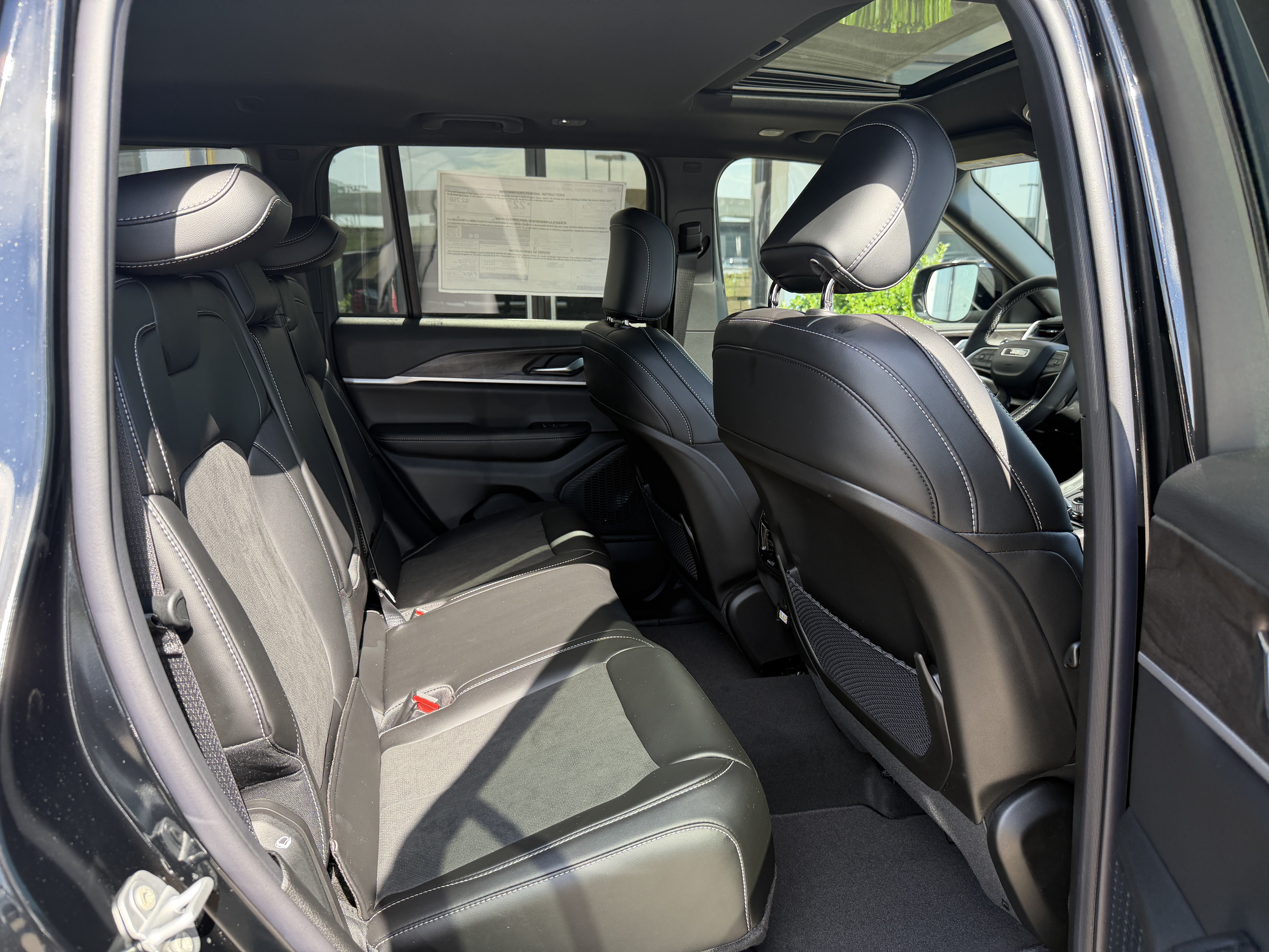 New 2026 Jeep Grand Cherokee Altitude AWD/4WD image 25