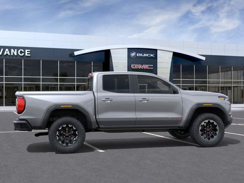 New 2026 GMC Canyon AT4 w/ AT4 Premium Package AWD/4WD image 5
