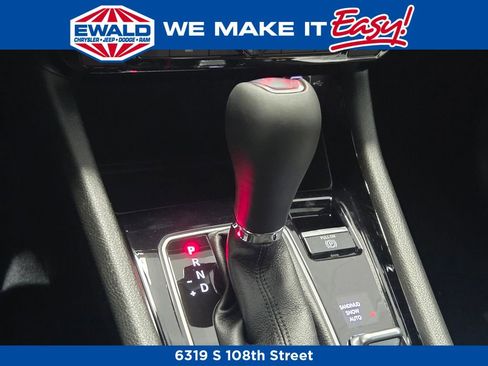 New 2026 Jeep Compass Limited image 7