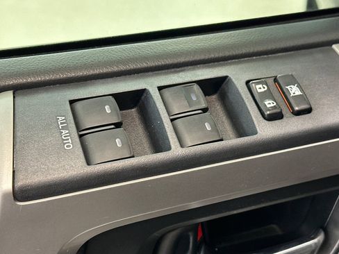 Used 2019 Toyota 4Runner SR5 Premium AWD/4WD image 13