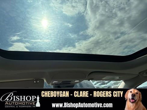 Used 2023 Buick Envision Avenir AWD/4WD image 2