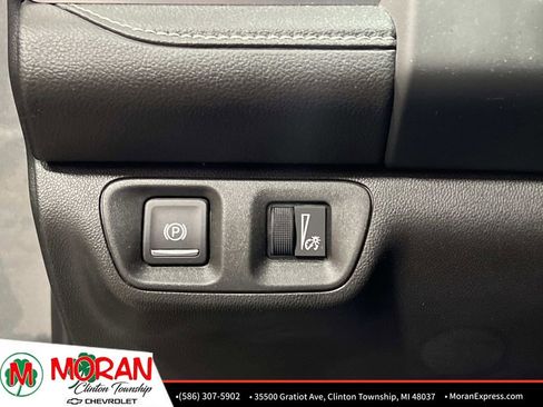 Certified 2023 GMC Acadia SLE w/ Driver Convenience Package image 26