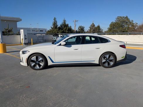 Certified 2023 BMW i4 eDrive35 image 9