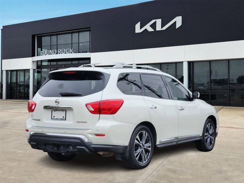 Used 2017 Nissan Pathfinder Platinum w/ Cargo Package image 5