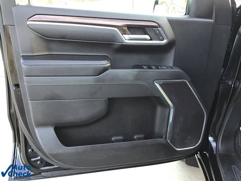 Used 2023 Chevrolet Silverado 1500 LT image 24