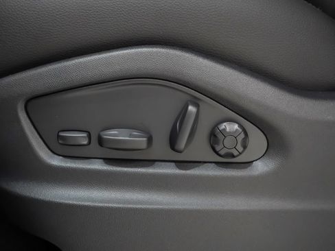 Certified 2026 Porsche Cayenne E-Hybrid AWD/4WD image 24