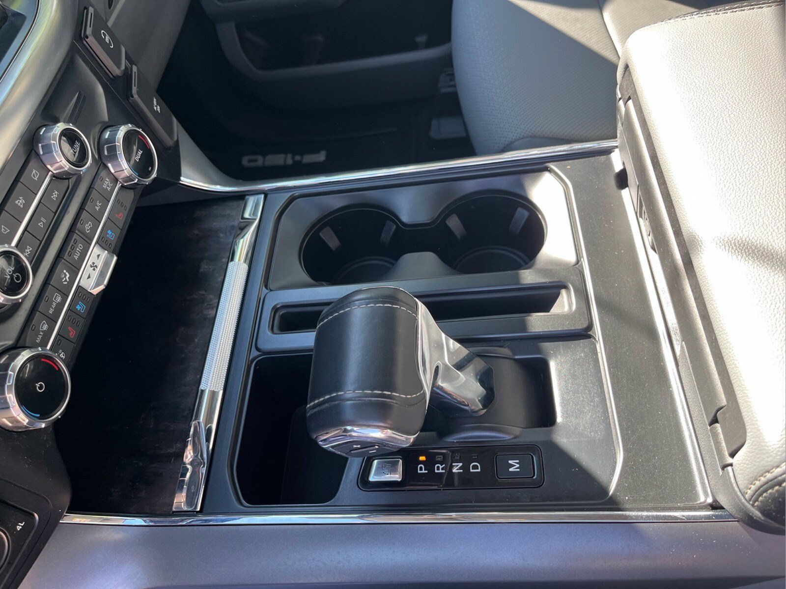 Used 2022 Ford F150 Lariat w/ Equipment Group 502A High AWD/4WD image 19