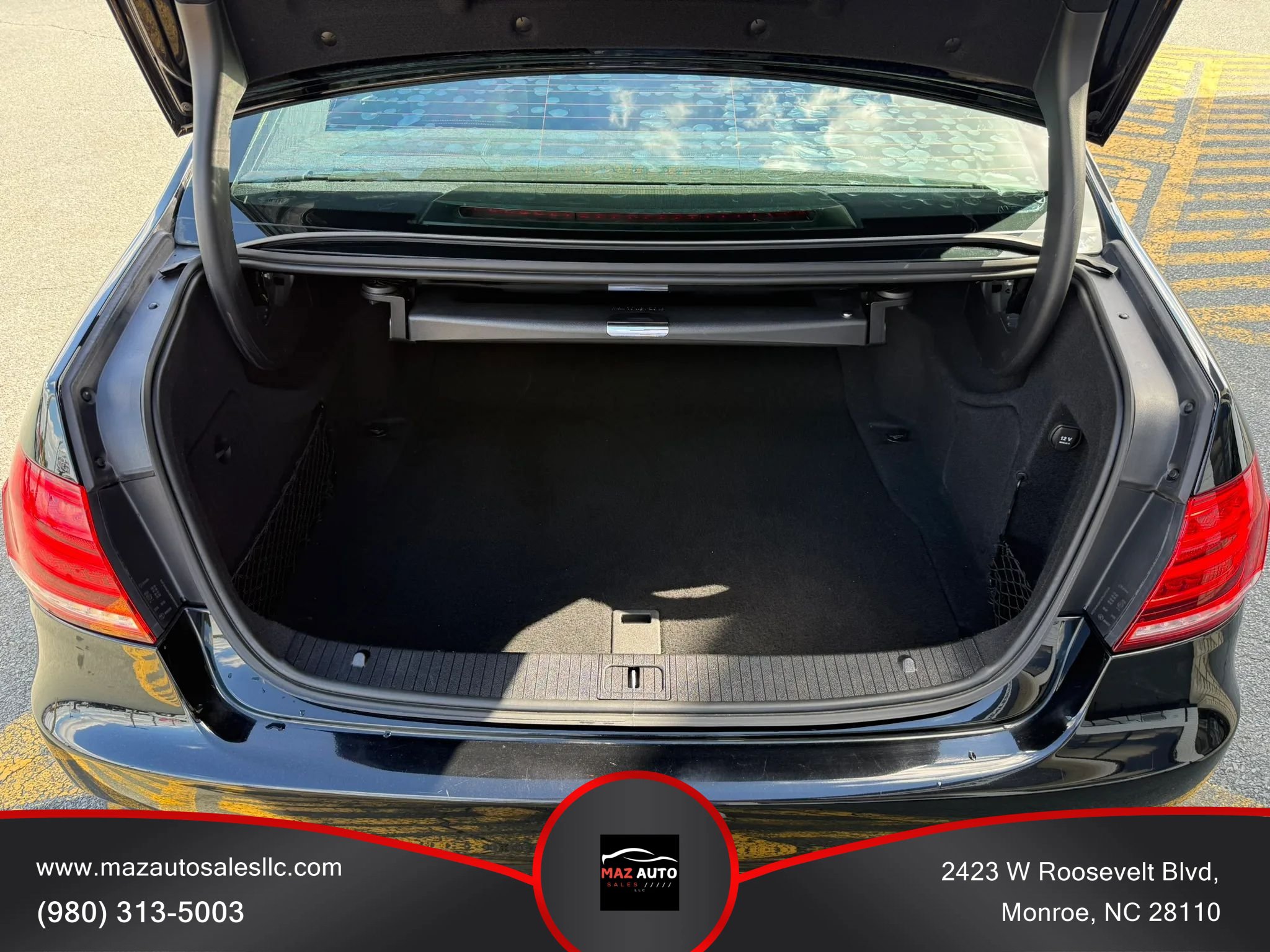 Used 2014 Mercedes-Benz E 350 Sedan image 11