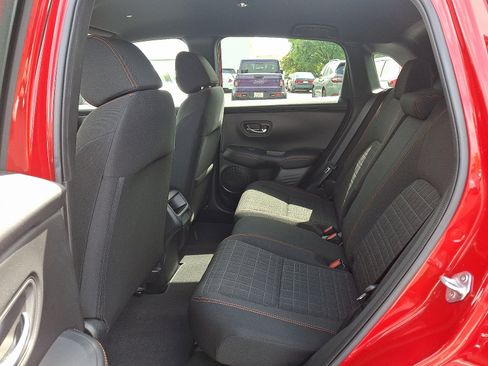 Used 2023 Honda HR-V Sport image 10