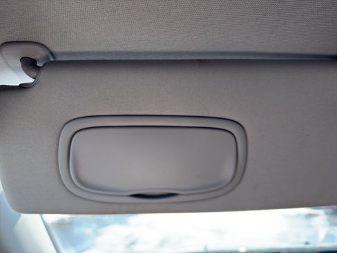 Used 2021 Jeep Cherokee Limited w/ Elite Package image 25