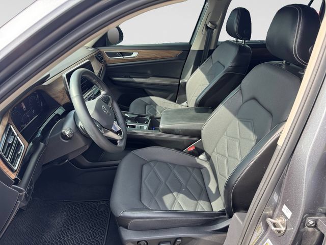 Used 2024 Volkswagen Atlas SE FWD image 11