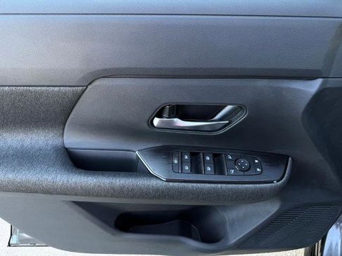 New 2026 Nissan Kicks SV w/ Interior Electronics Package FWD image 17