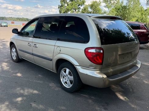 Used 2007 Dodge Caravan SXT FWD image 3