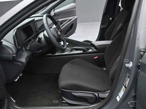 New 2026 Hyundai Elantra Sport FWD image 16