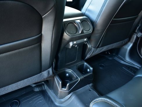 New 2025 Jeep Wrangler Sport S image 27