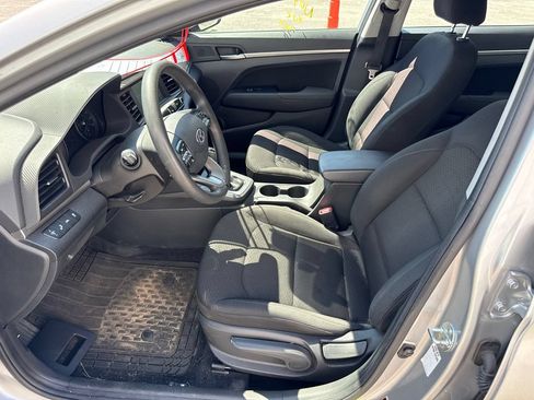 Used 2020 Hyundai Elantra SEL w/ Cargo Package (C1) FWD image 10