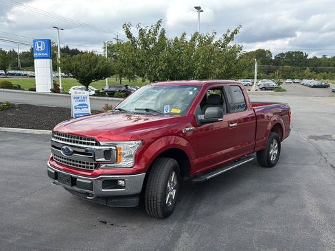 Used 2018 Ford F150 XLT w/ Equipment Group 302A Luxury AWD/4WD image 3