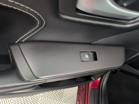 Used 2017 Toyota Camry XLE w/ Moonroof Package FWD image 23