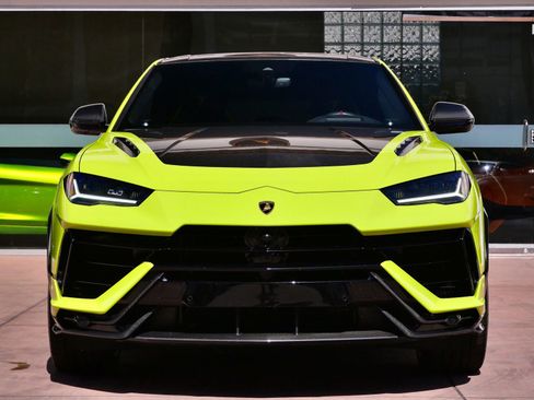 Used 2024 Lamborghini Urus Performante AWD/4WD image 5
