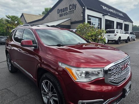 Used 2017 GMC Acadia Denali w/ Technology Package AWD/4WD image 2