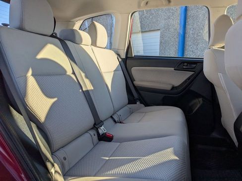 Used 2018 Subaru Forester 2.5i w/ Alloy Wheel Package image 20