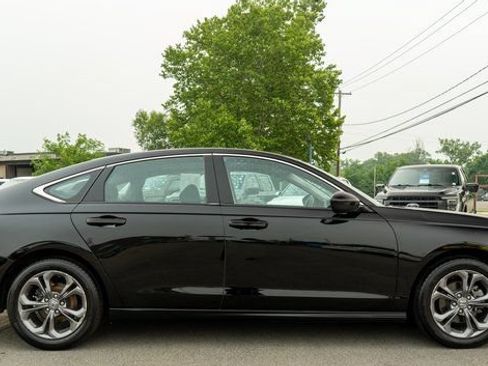 Used 2023 Honda Accord EX image 5