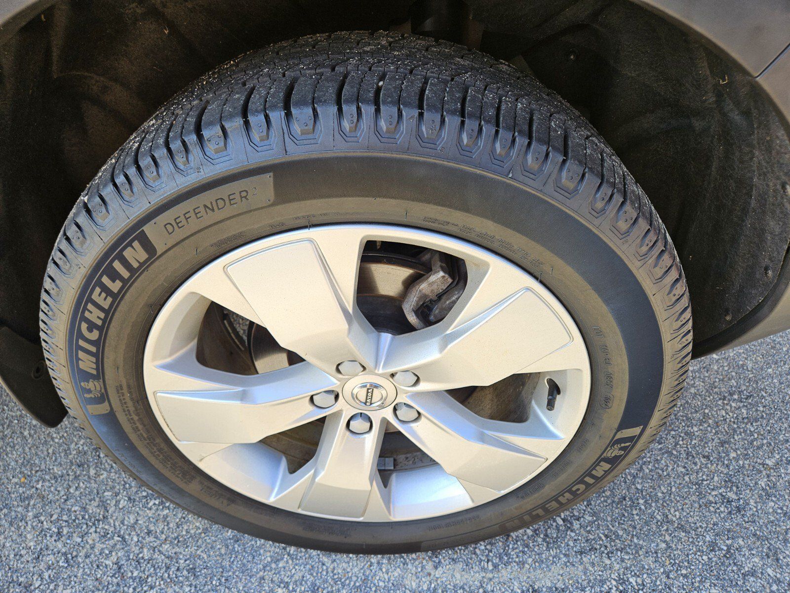 Used 2022 Volvo XC40 T5 Momentum AWD/4WD image 8