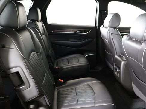 Used 2022 Buick Enclave Avenir w/ Avenir Technology Package image 43