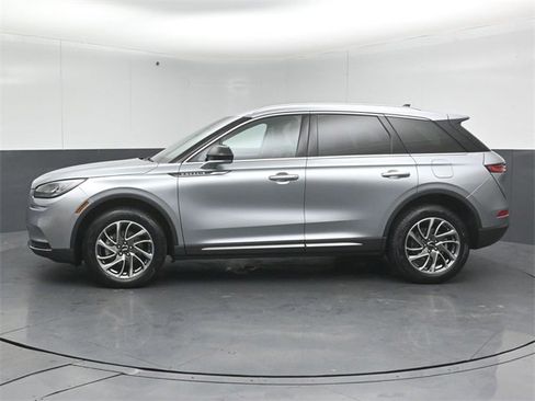 Certified 2022 Lincoln Corsair AWD w/ Equipment Group 101A image 8