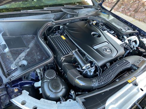 Used 2018 Mercedes-Benz C 300 Sedan image 9