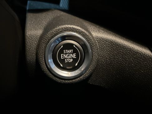 Used 2023 Chevrolet TrailBlazer LT w/ Convenience Package image 40