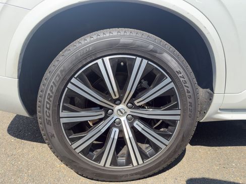 Certified 2023 Volvo XC90 B5 Core w/ Protection Package Premier image 12