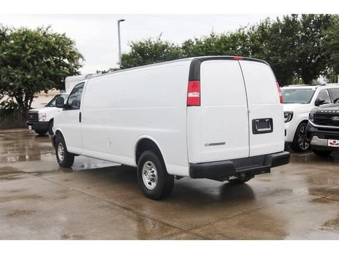 Used 2021 Chevrolet Express 2500 Extended w/ Driver Convenience Package RWD image 2