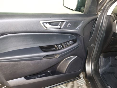 Used 2019 Ford Edge SEL w/ Equipment Group 201A image 34