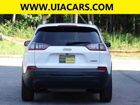 Used 2019 Jeep Cherokee Latitude Plus FWD image 8