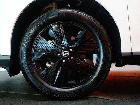 Certified 2025 Nissan Murano SV AWD/4WD image 56