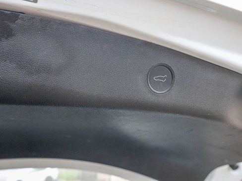 Used 2021 Tesla Model 3 Long Range image 27