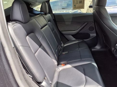 Used 2025 Tesla Model Y Long Range AWD/4WD image 20