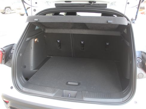 New 2026 Chevrolet Trax RS w/ Sunroof Package FWD image 18